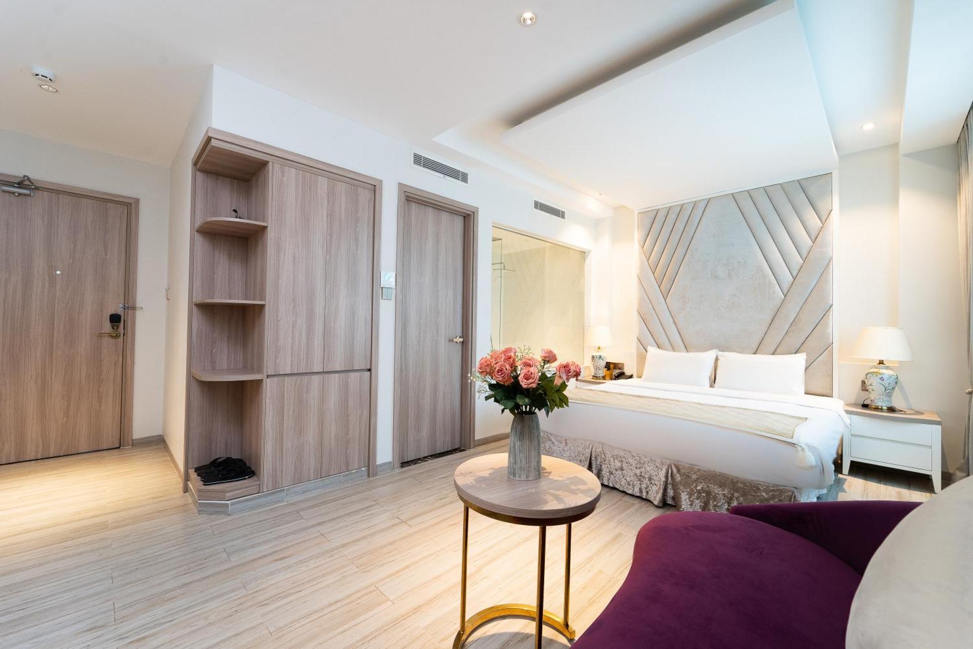 Nicecy Hotel Suites & Spa Хошимін Екстер'єр фото
