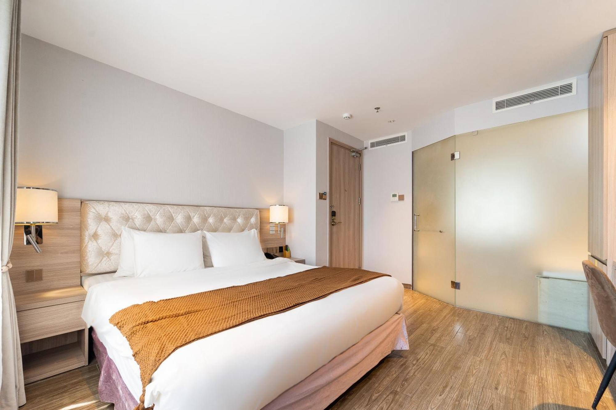Nicecy Hotel Suites & Spa Хошимін Екстер'єр фото